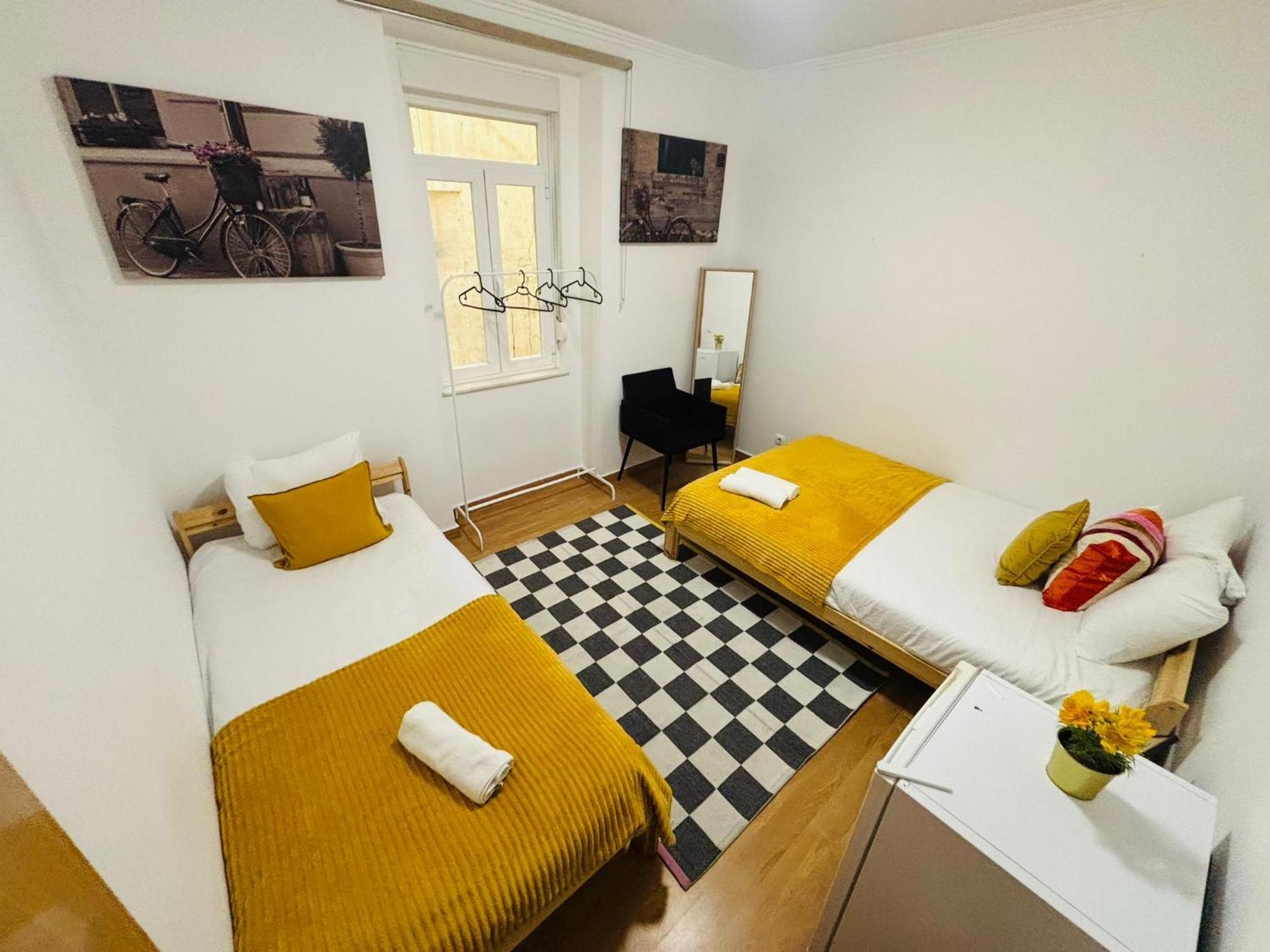 Hostal High Standard In Marques Do Pombal Lisboa